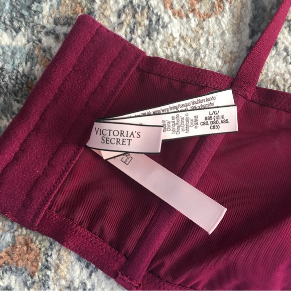 NWT Victoria’s Secret unlined eyelash lace hook & eye berry satin bustier corset - Picture 7 of 11